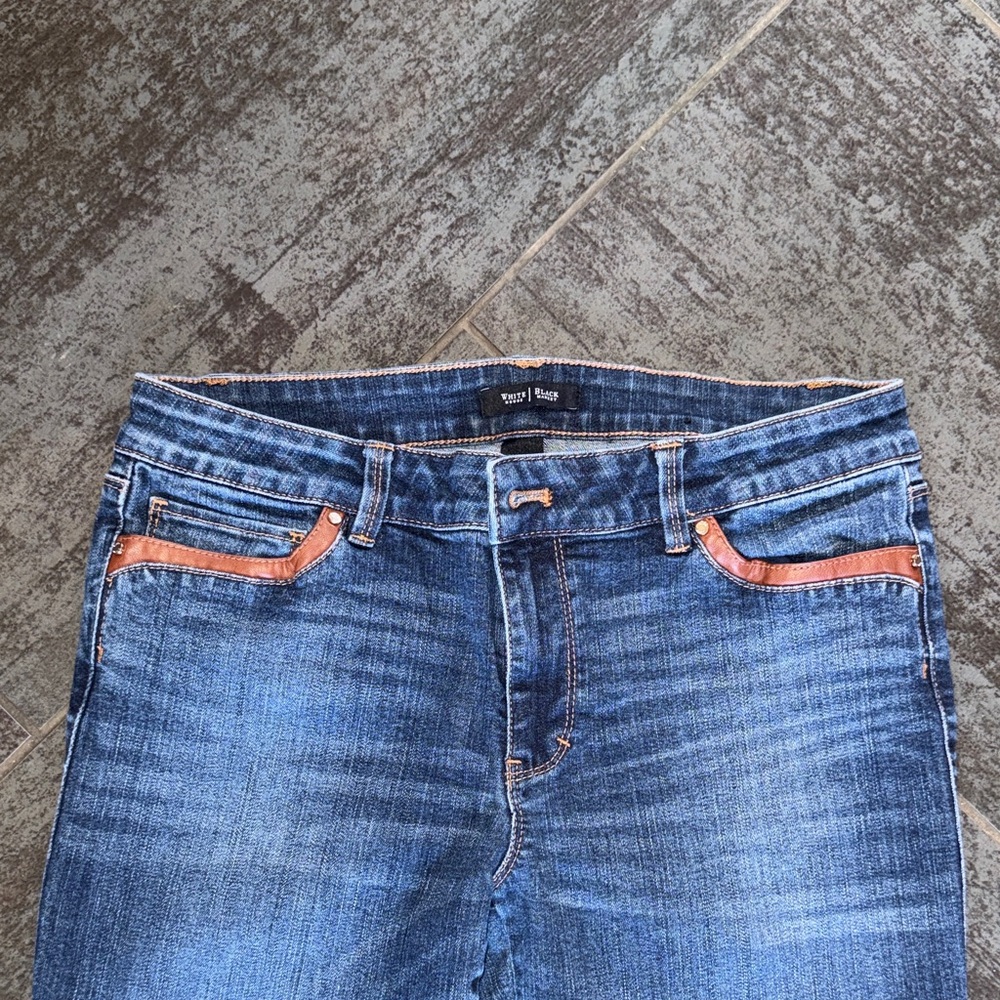 White House Black Market Skimmer Jean leather cognac details size 10 - Picture 5 of 11
